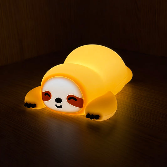 Lenny a Lajhár - Éjjeli LED Lámpa 🦥